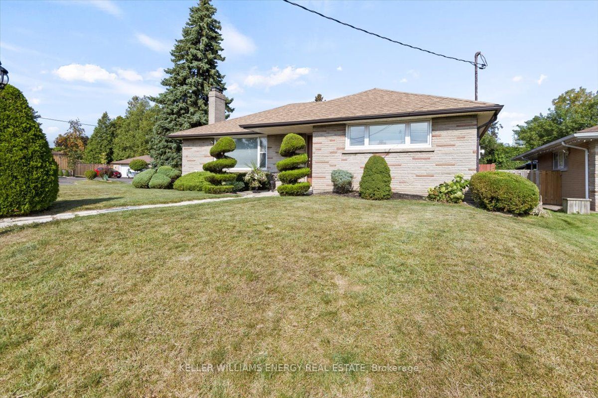 83 Harris Ave