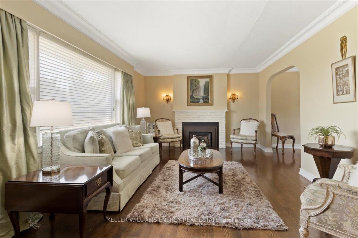 83 Harris Avenue