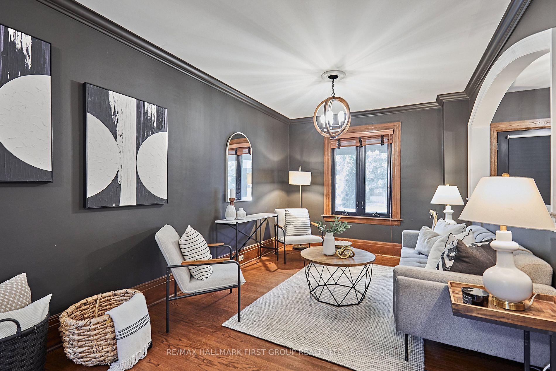 131 Brock St E