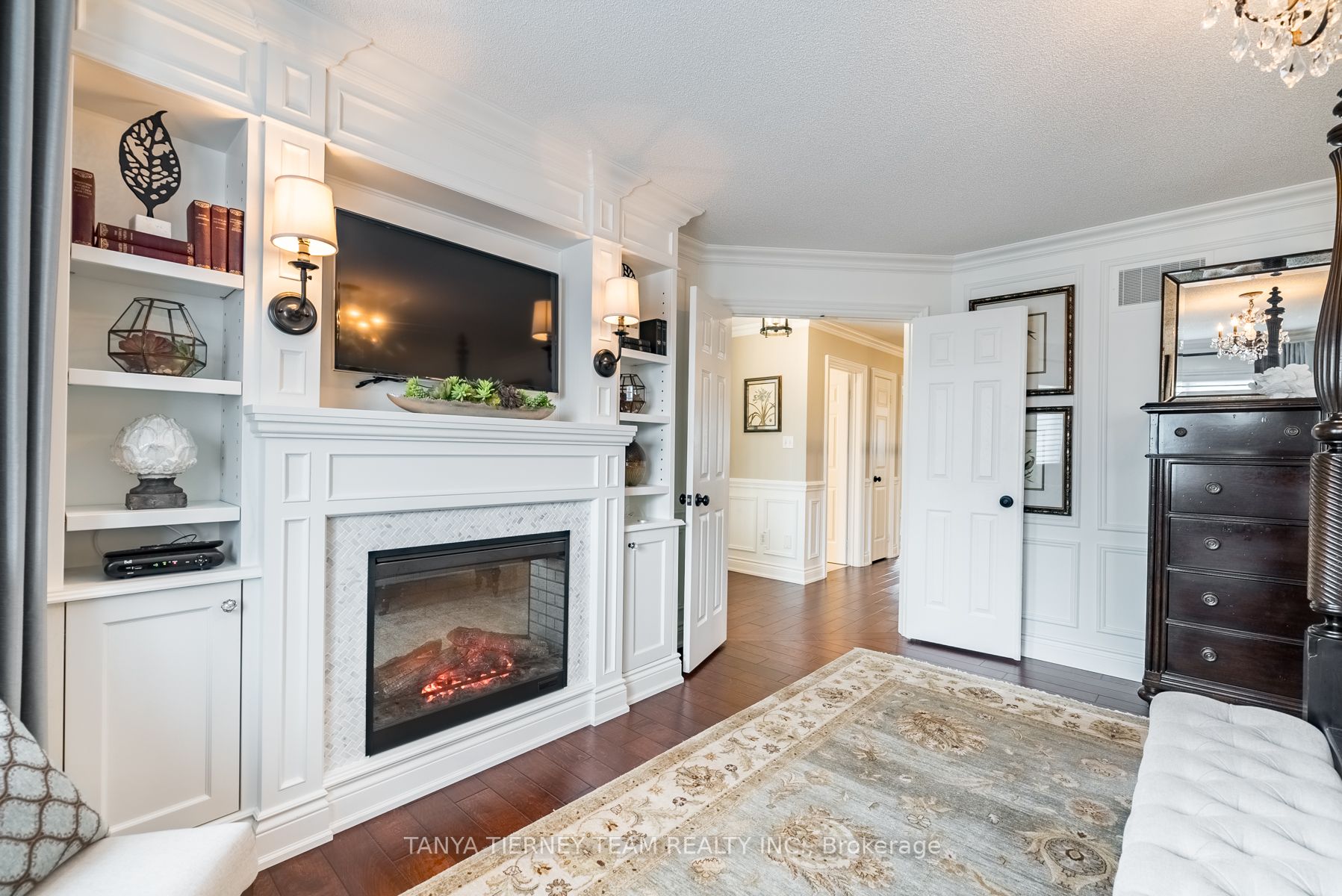 12 Lennon Crt