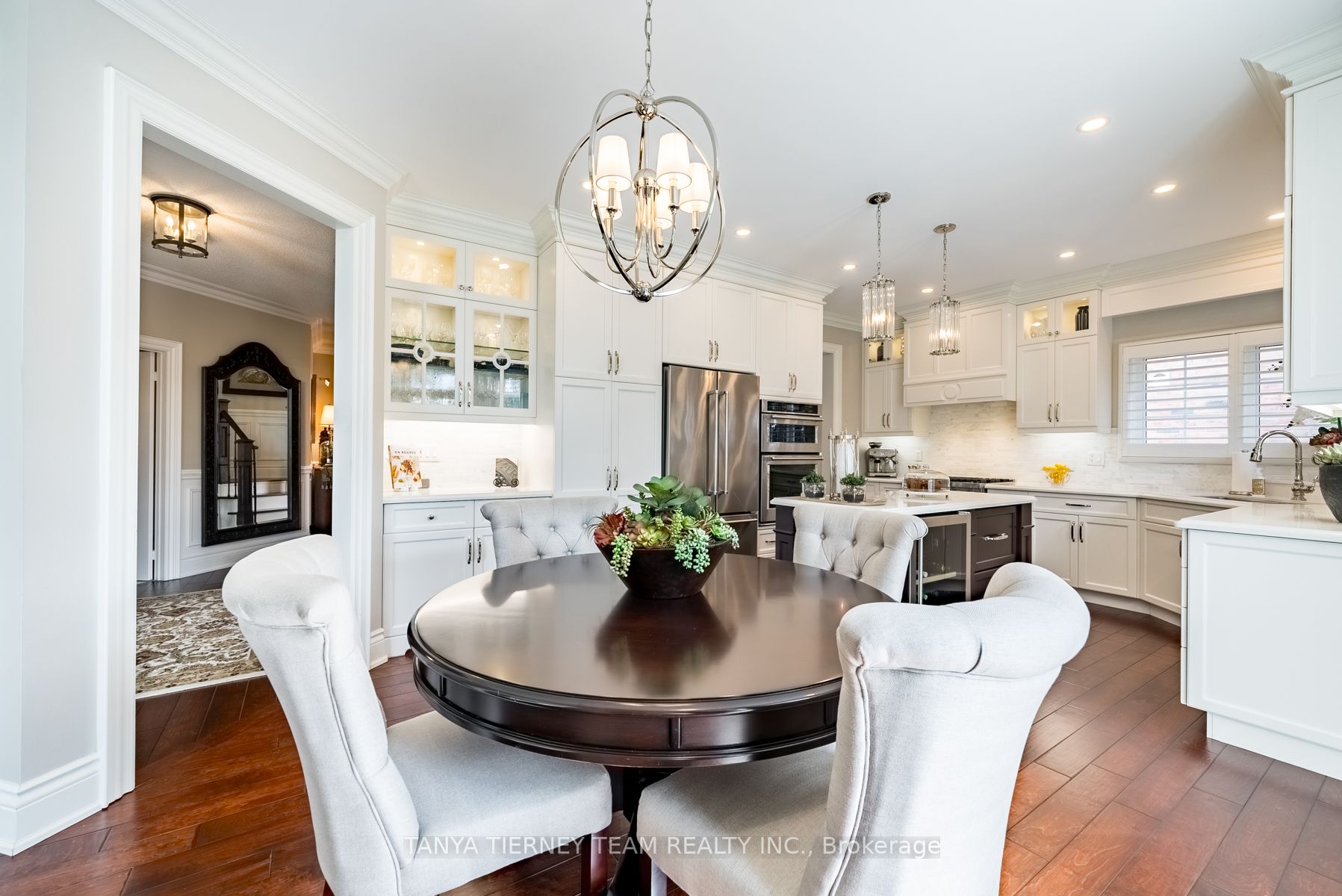12 Lennon Crt
