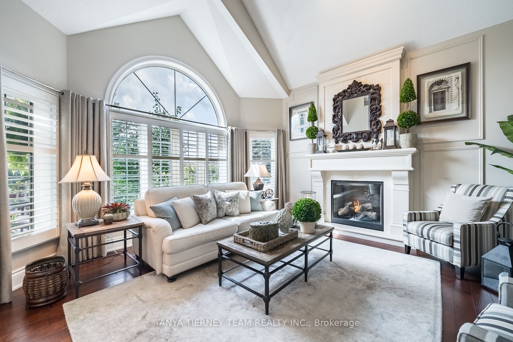 12 Lennon Crt
