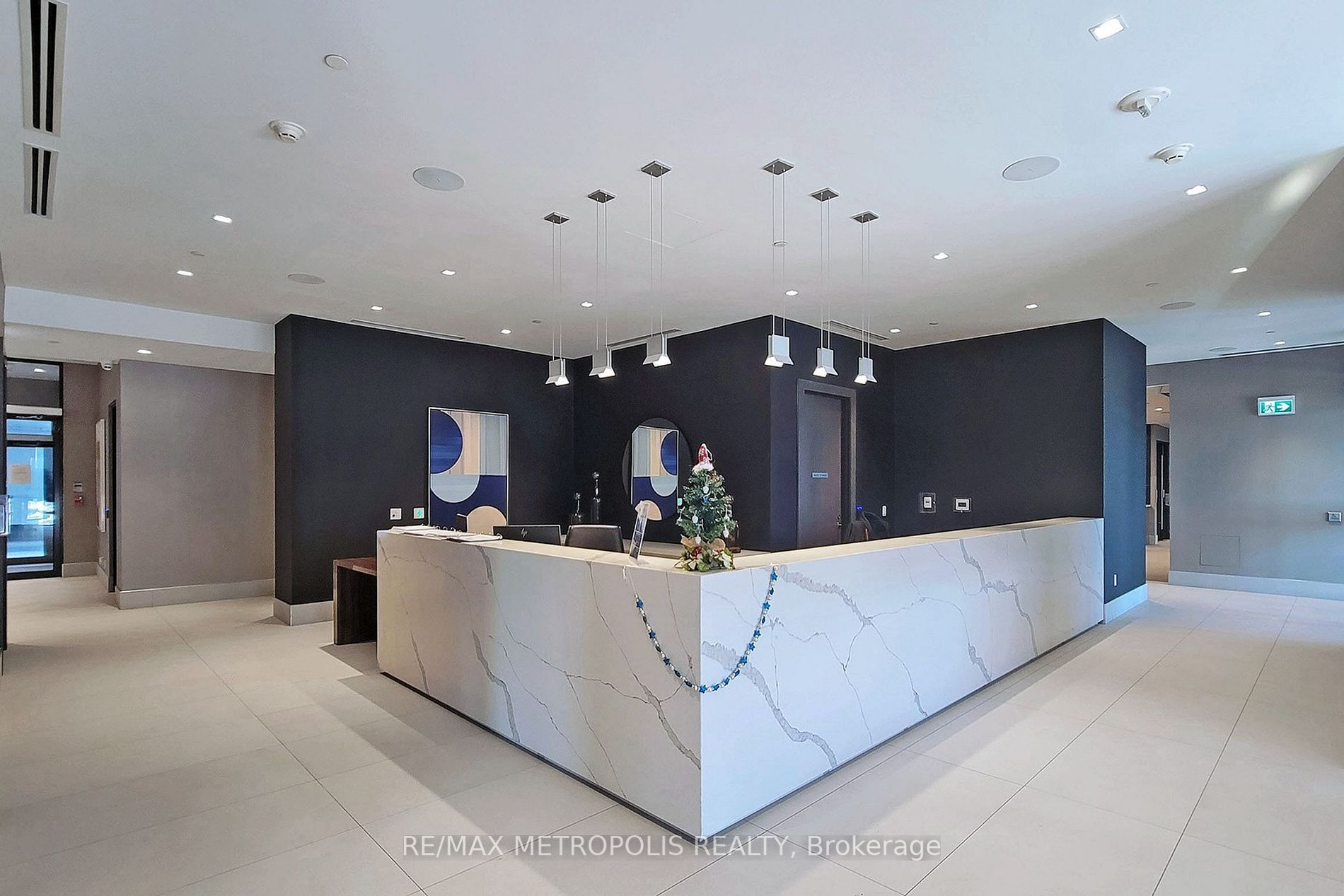 2550 Simcoe Street N, #2101