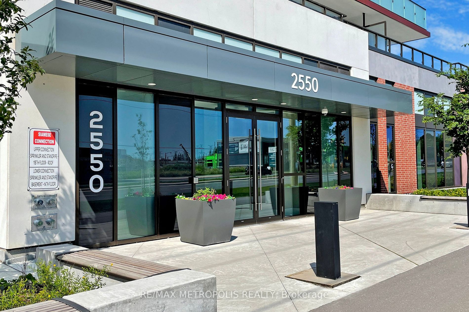 2550 Simcoe Street N, #2101
