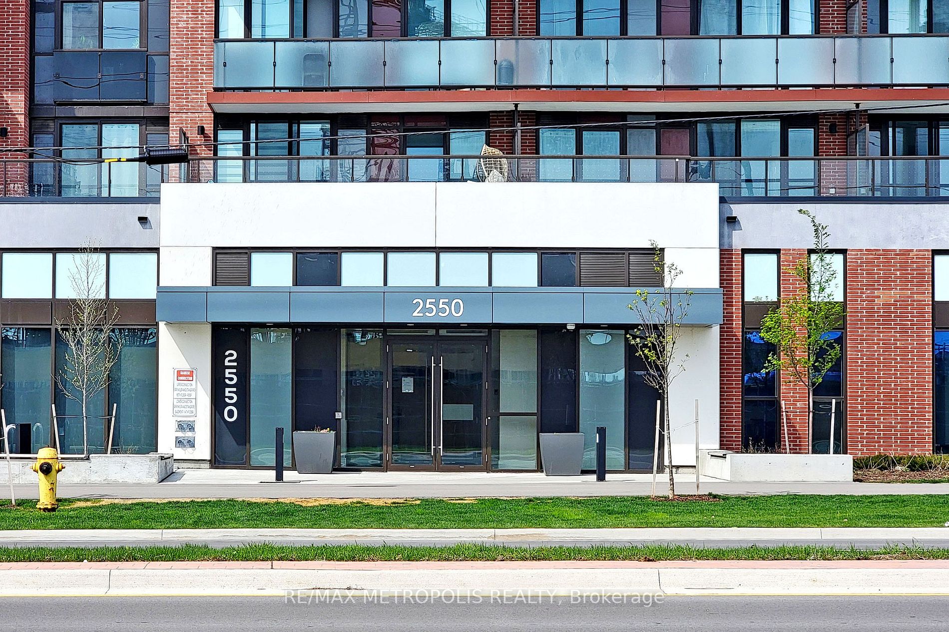 2550 Simcoe Street N, #2101