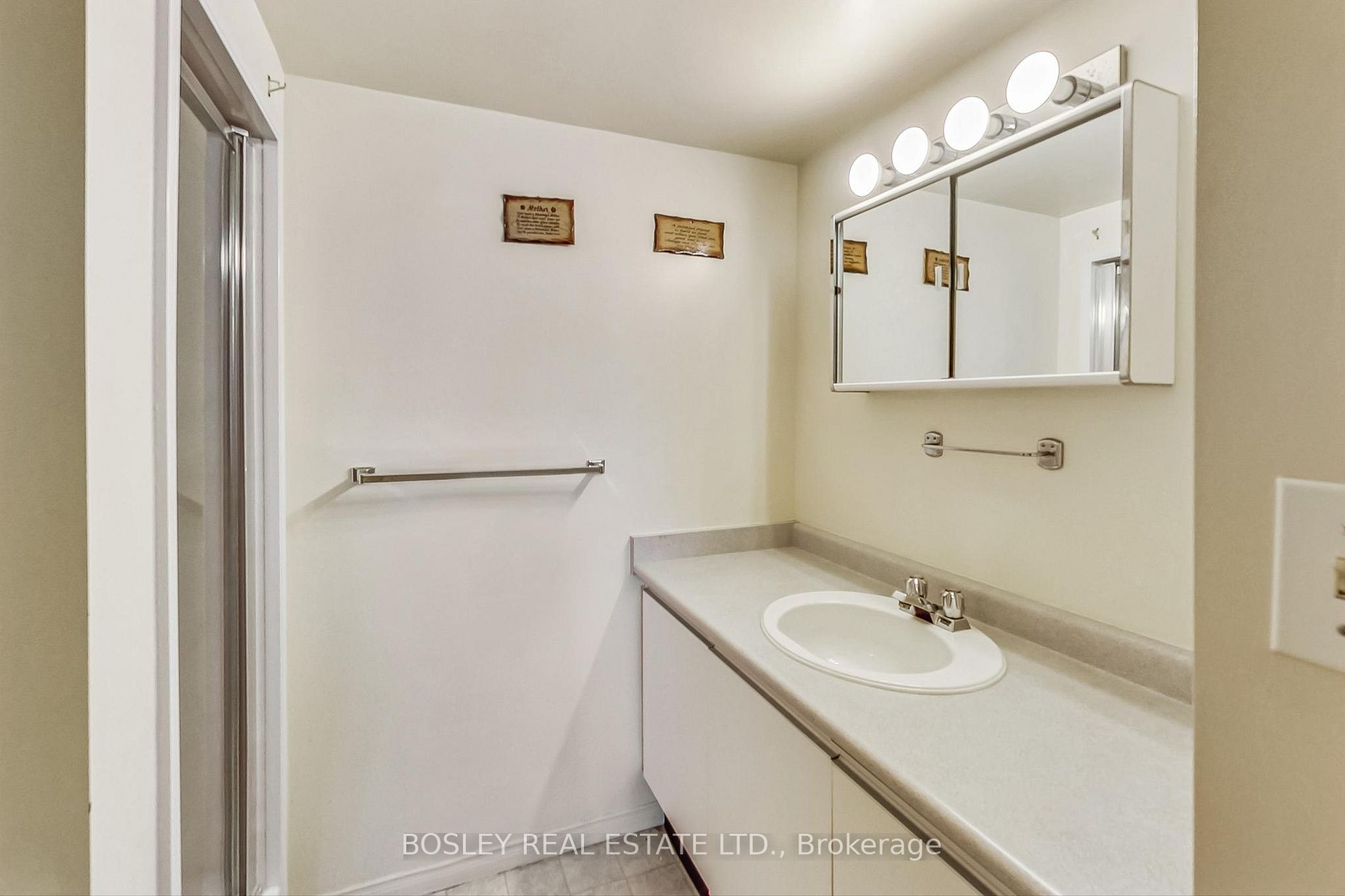 90 Dale Ave, #1003