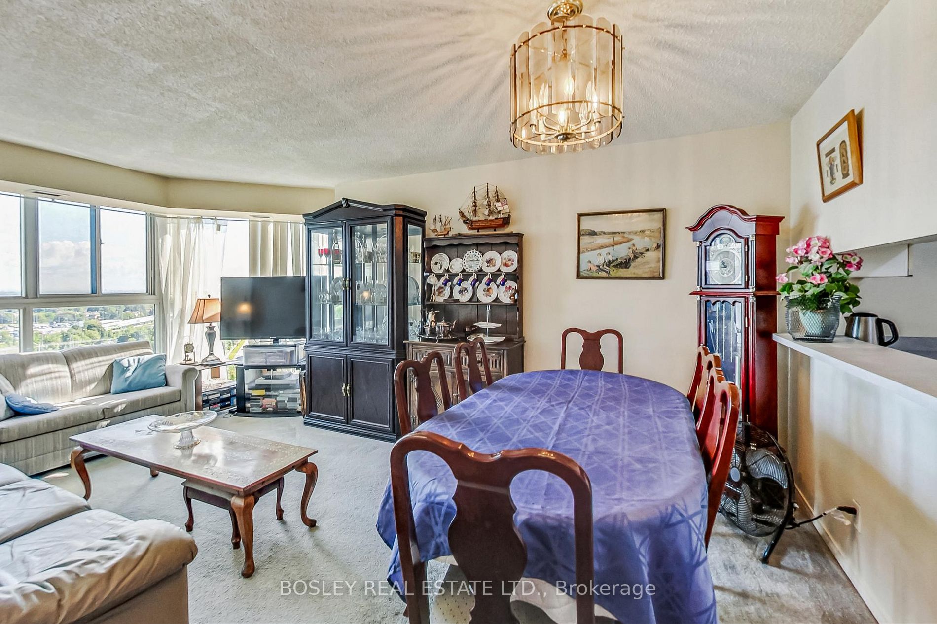 90 Dale Ave, #1003