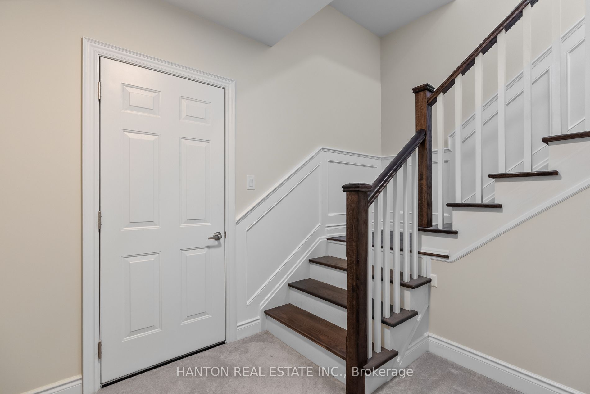 115 Auckland Dr