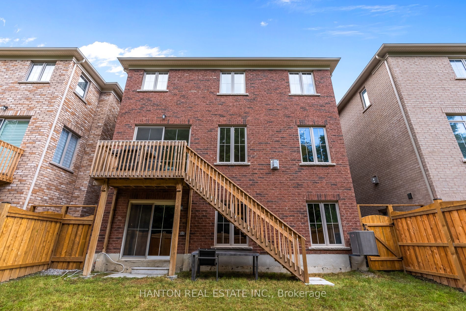115 Auckland Dr