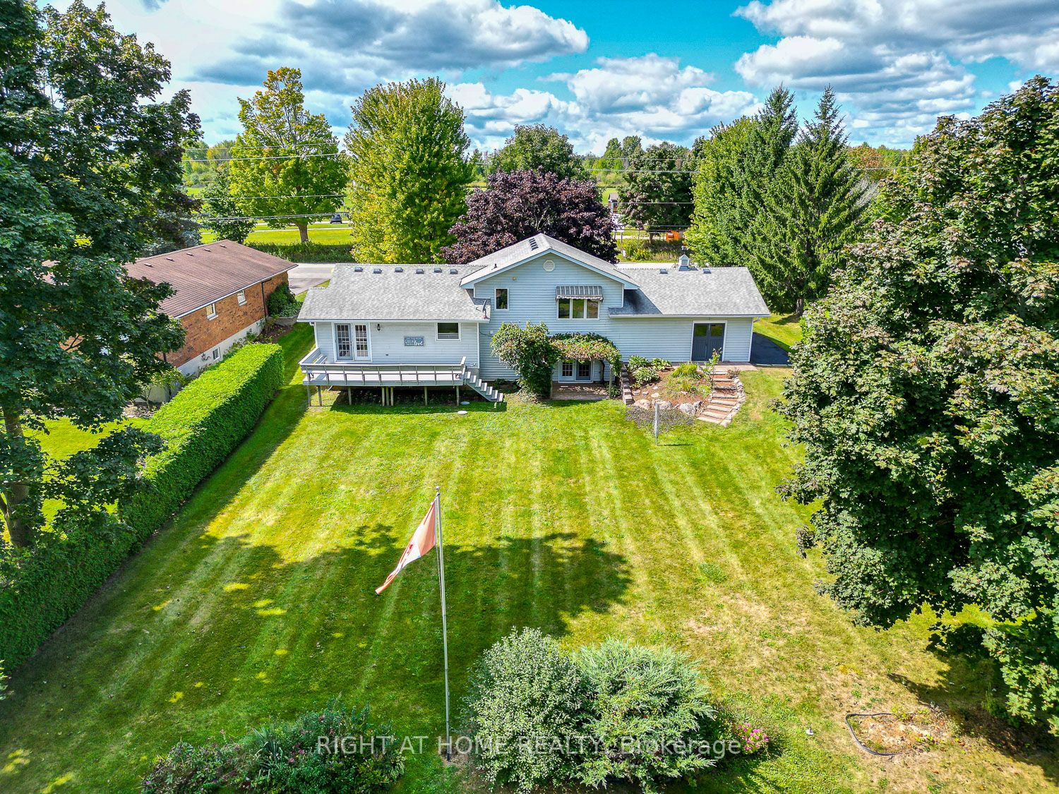 16707 Old Simcoe Rd