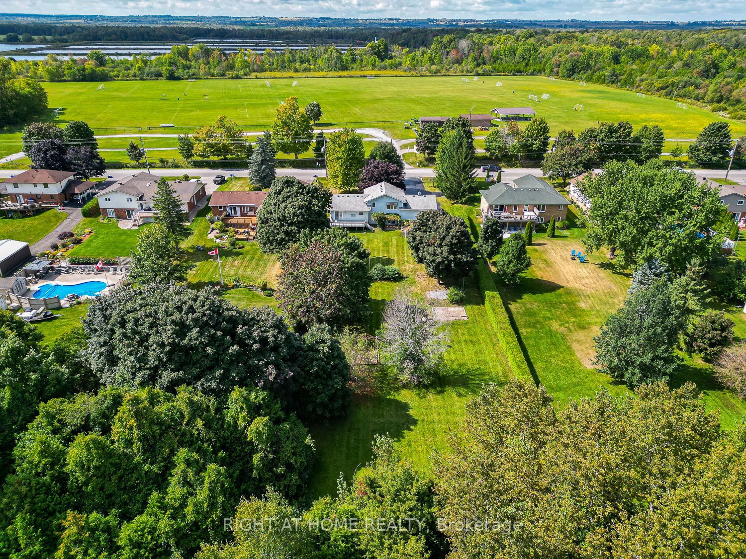 16707 Old Simcoe Rd