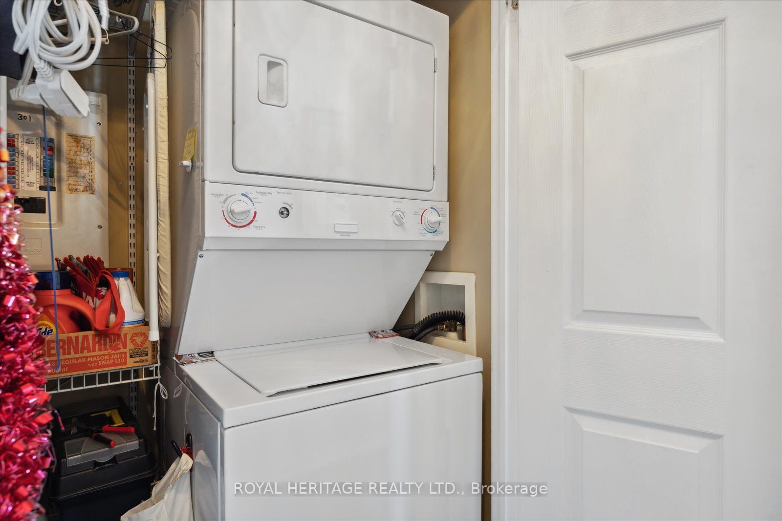 385 Lakebreeze Drive, #301
