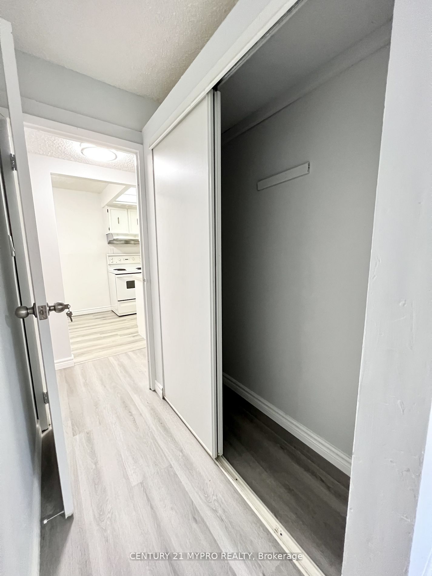 3131 Bridletowne Circ, #103