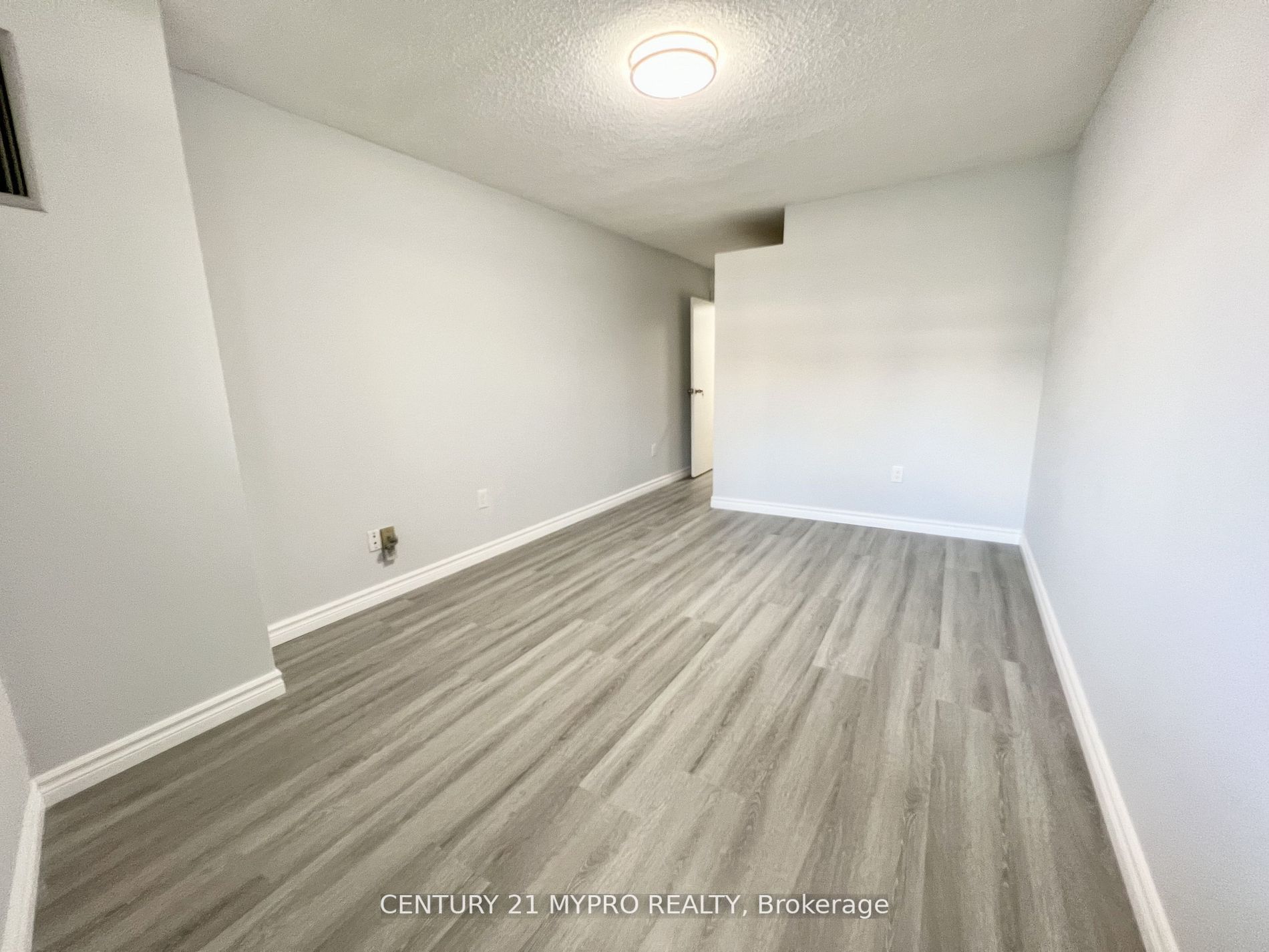 3131 Bridletowne Circ, #103