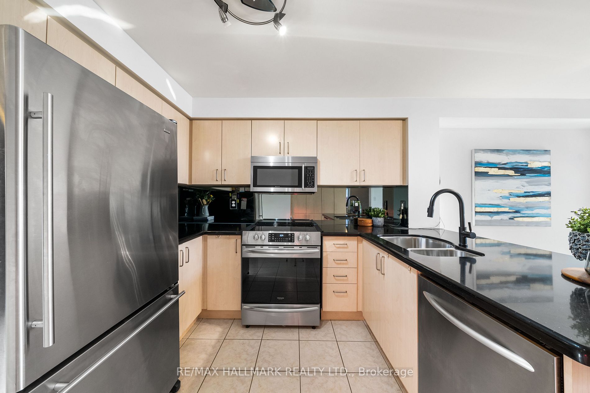 37 Tweedie Cres