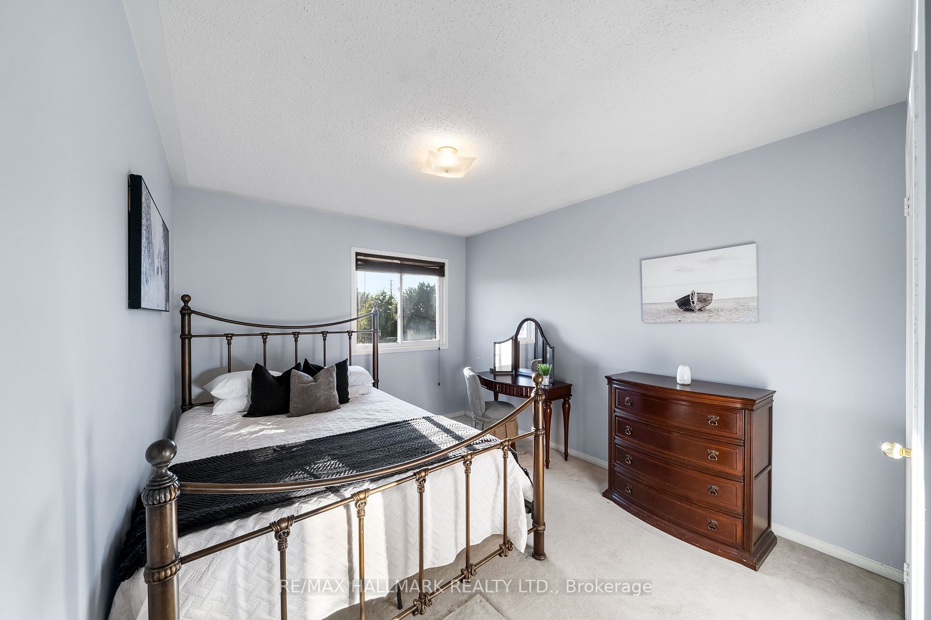 37 Tweedie Cres