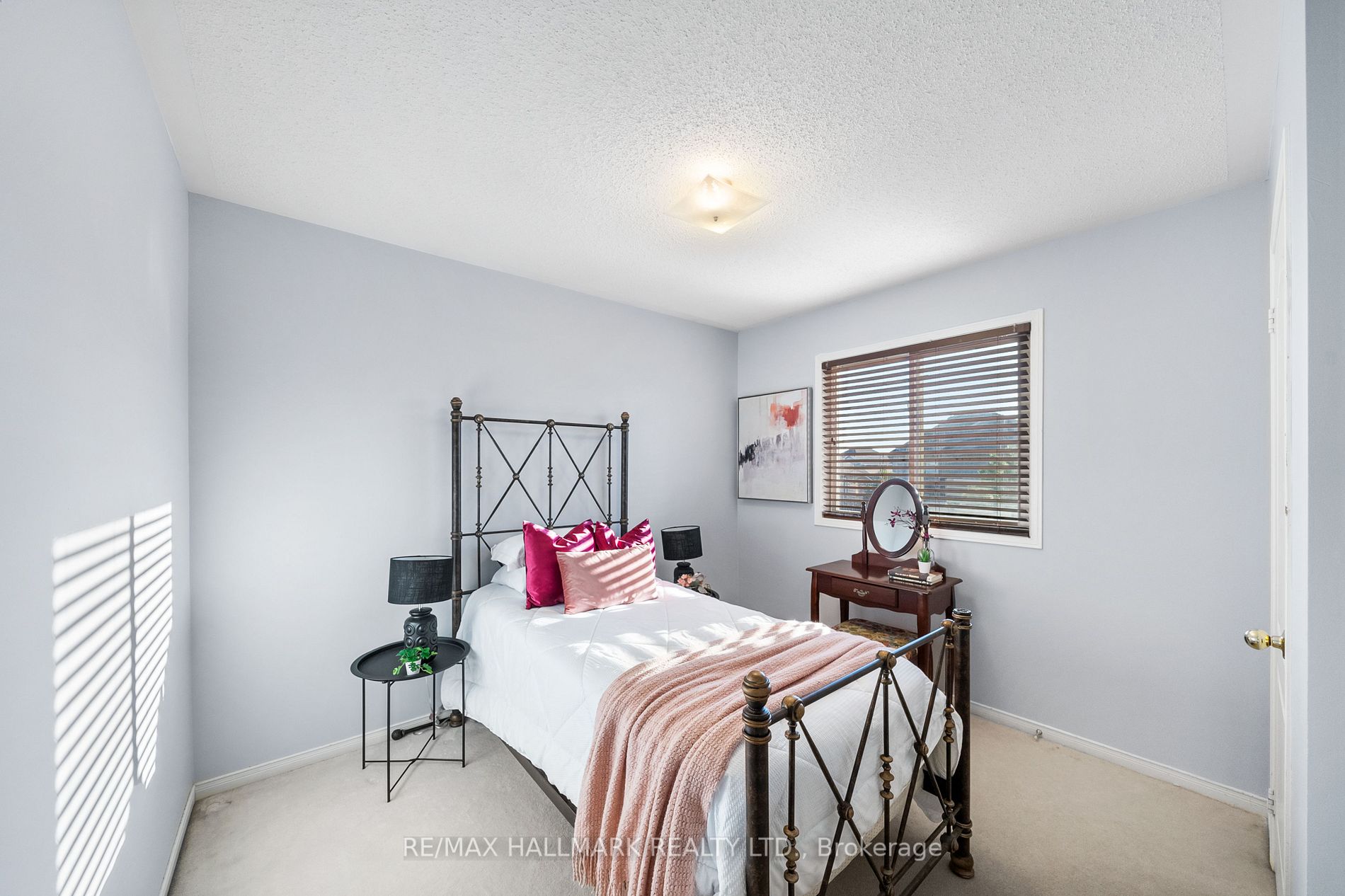 37 Tweedie Cres