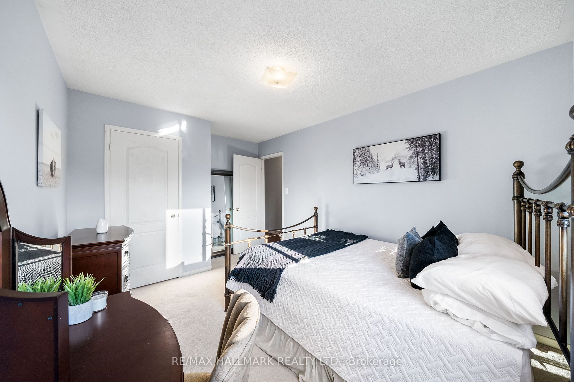 37 Tweedie Cres