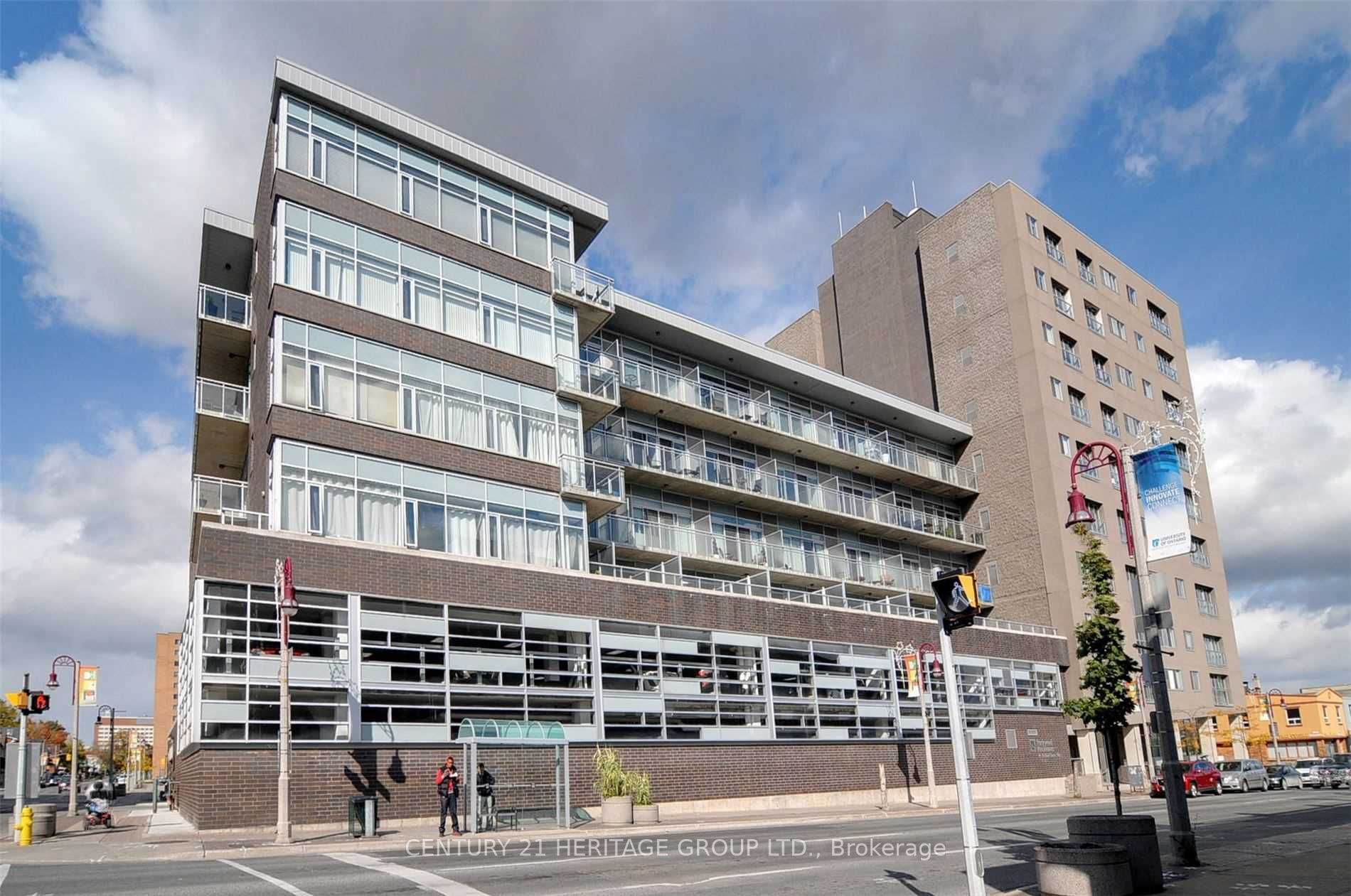 44 Bond St W, #416