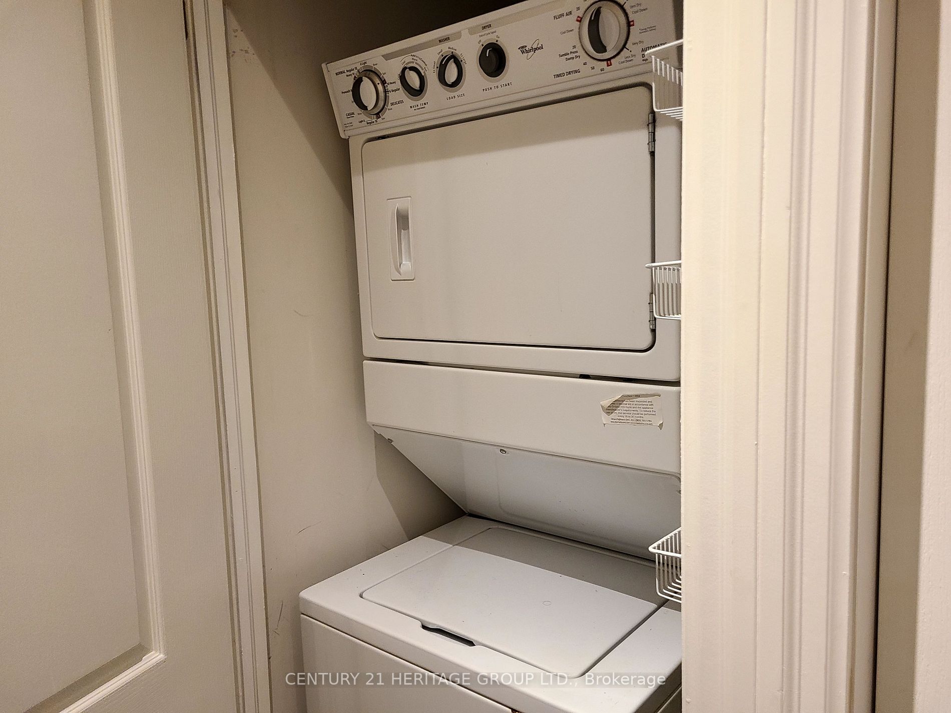 44 Bond St W, #416
