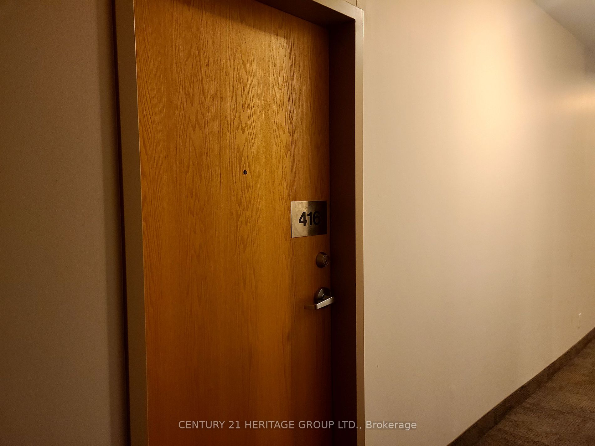 44 Bond St W, #416