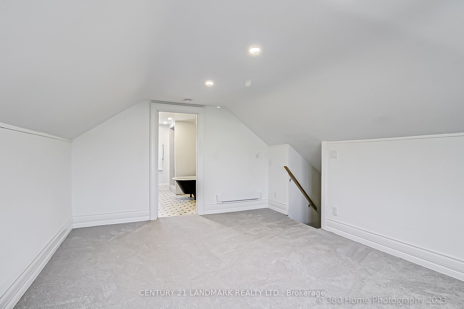 25 Warren Ave, #Upper