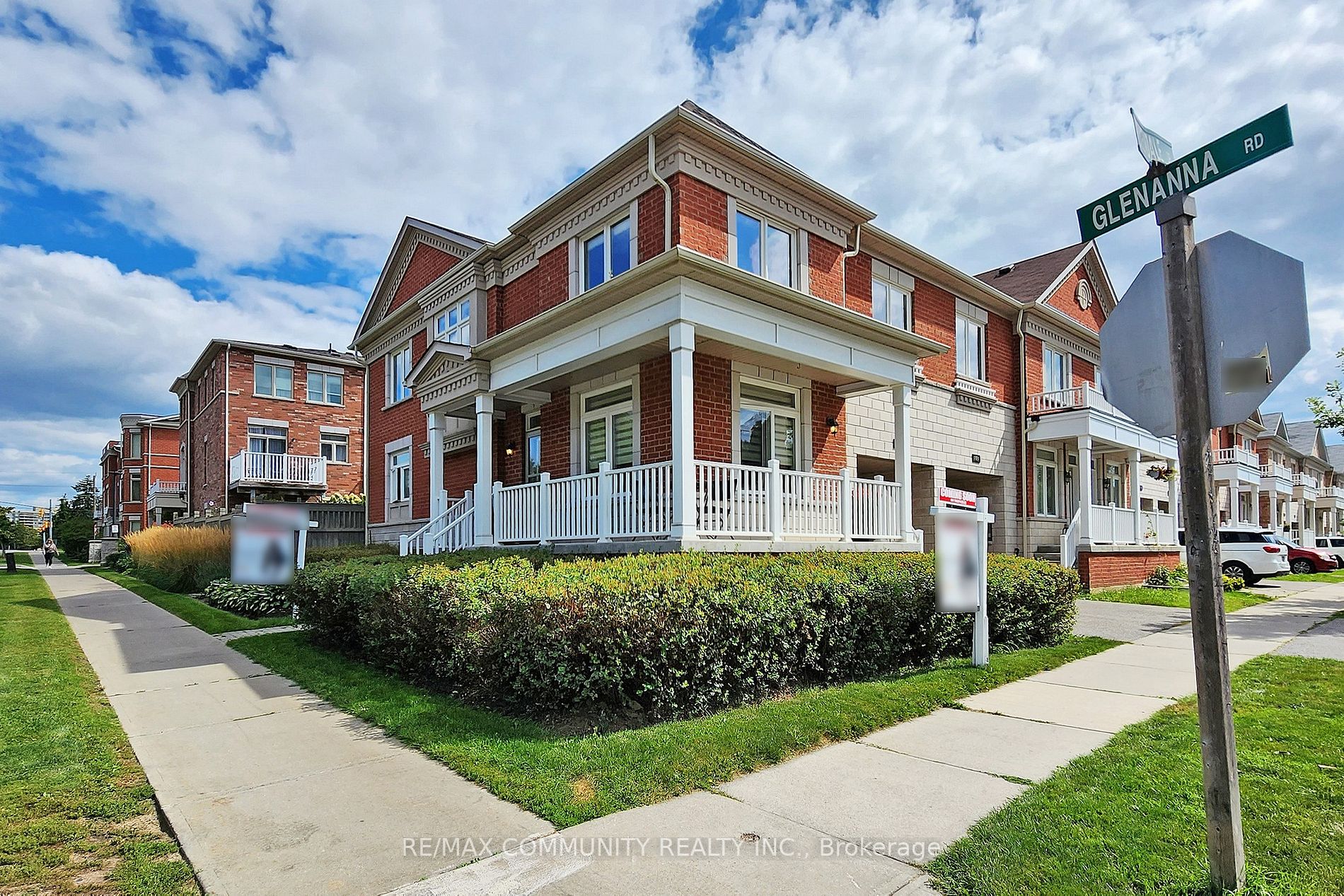 1883 Glendale Dr