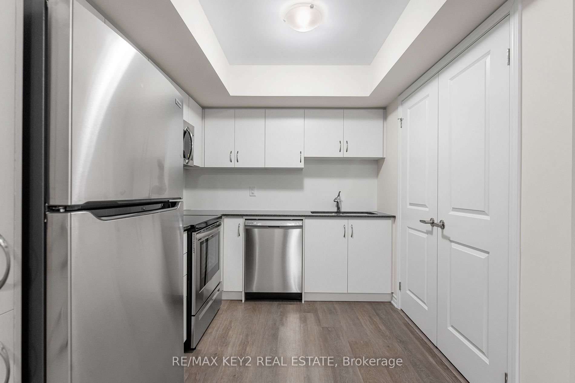 2789 Eglinton Avenue E, #407