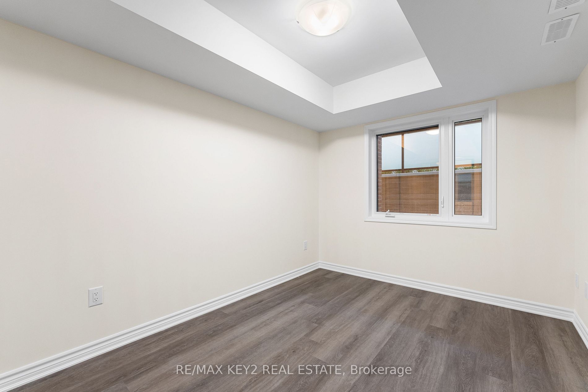 2789 Eglinton Avenue E, #407