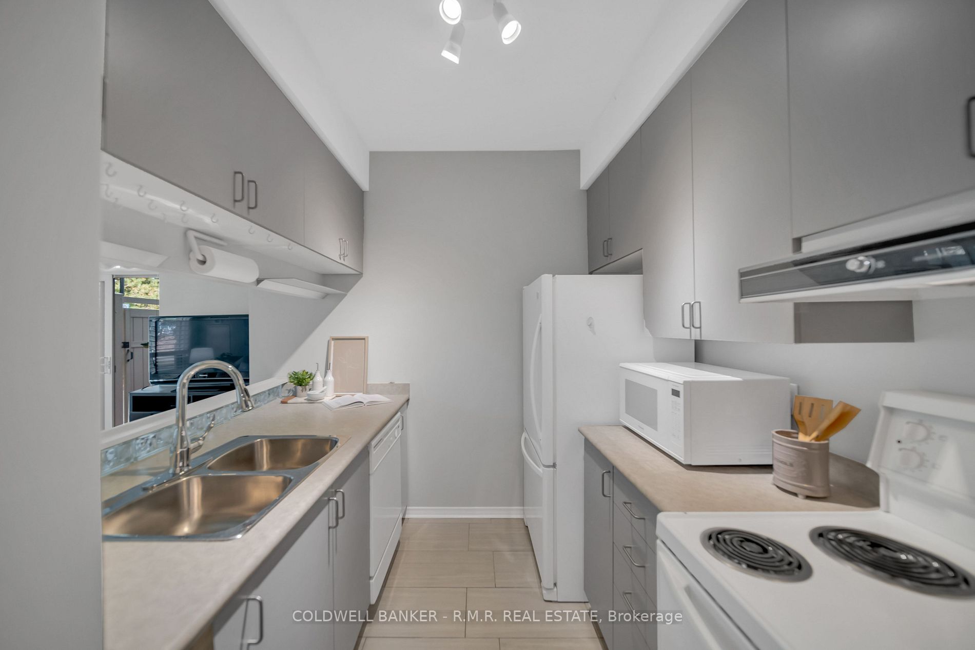 1200 The Esplanade Road N, #107