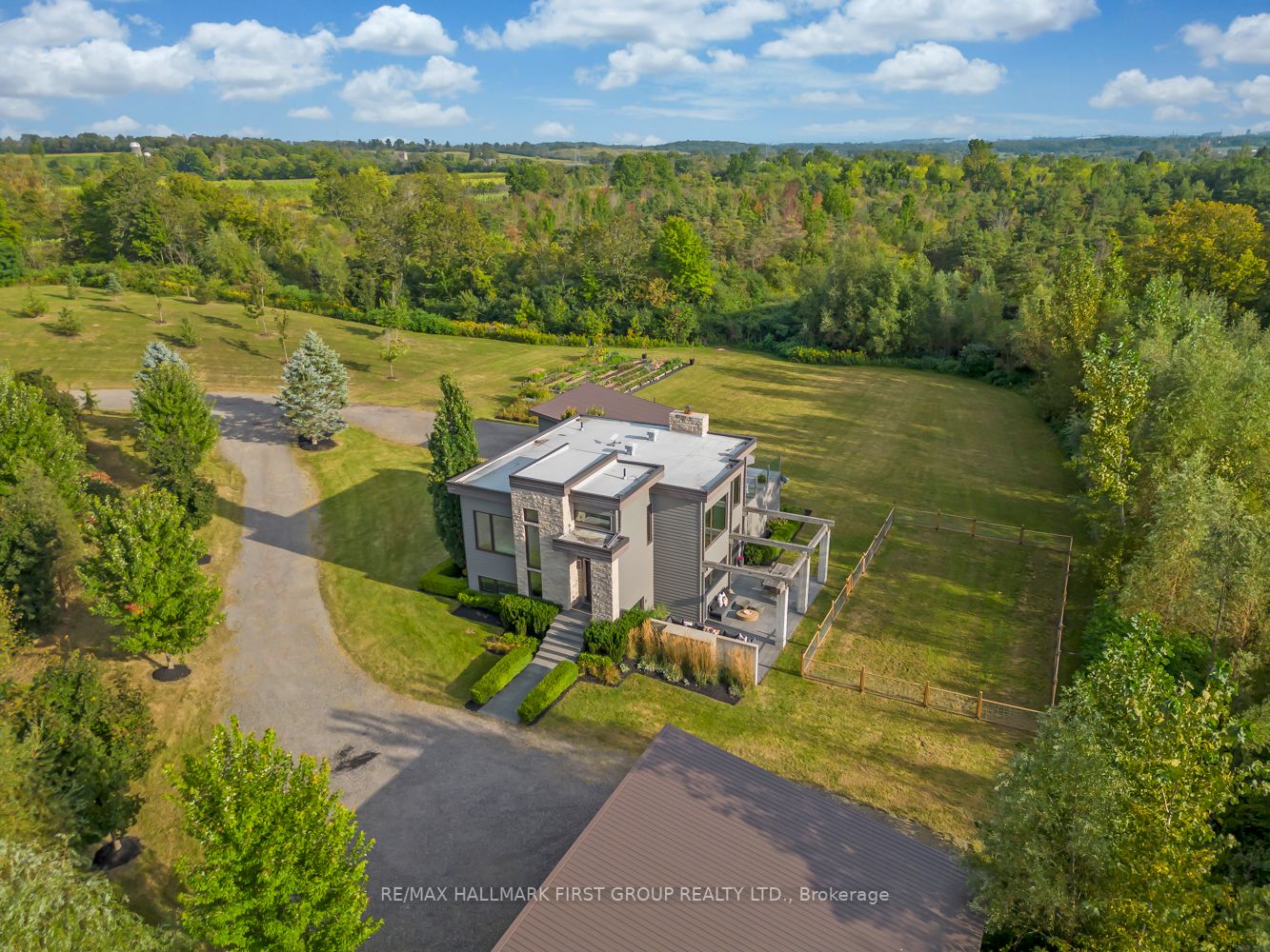 2955 Concession 7 Rd
