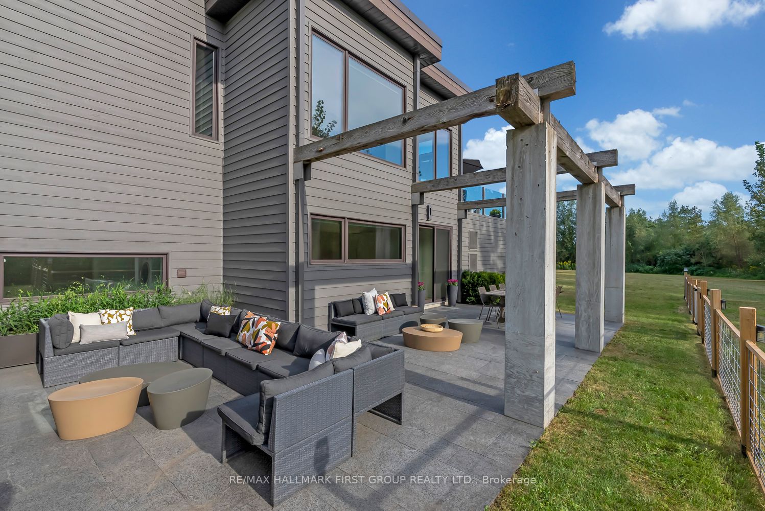 2955 Concession 7 Rd