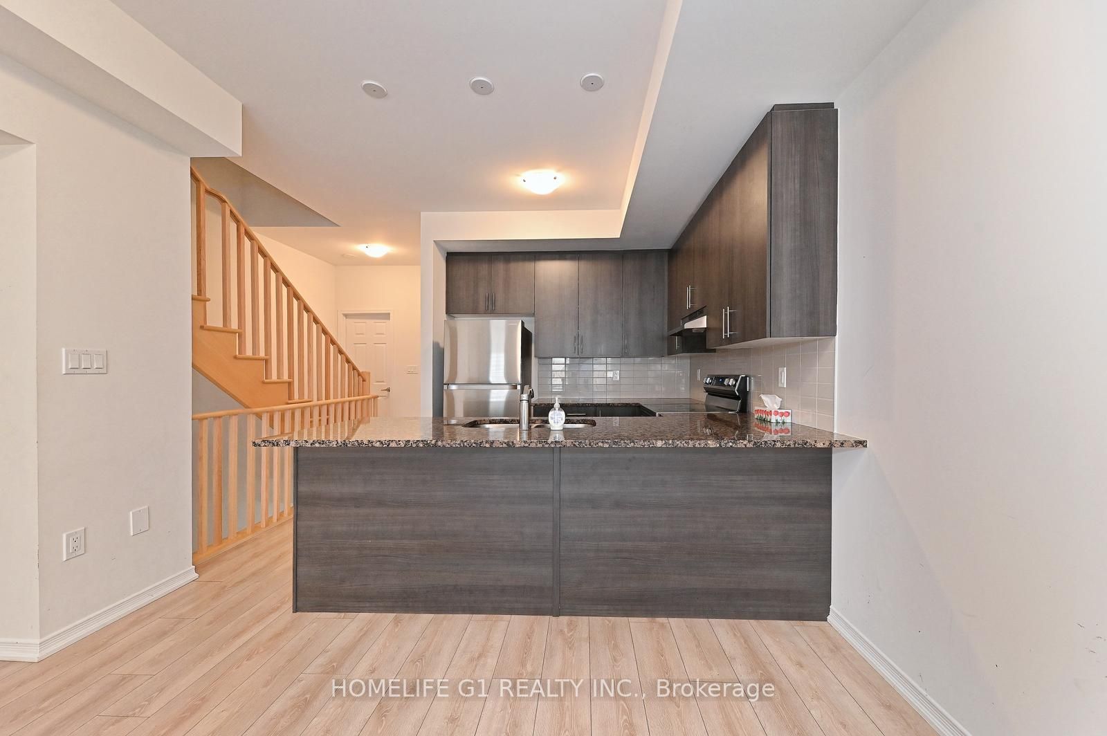 2605 Magdalen Path, #3