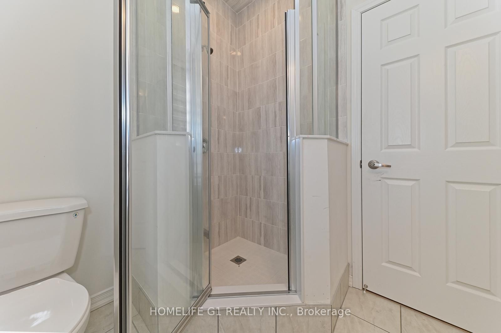 2605 Magdalen Path, #3