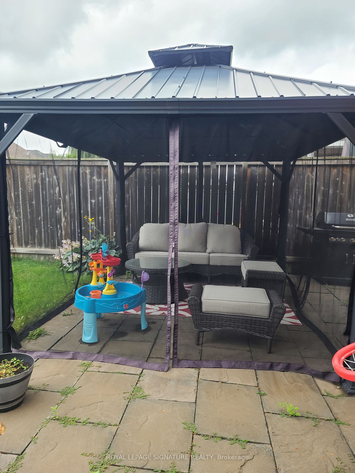 10 Harmer Dr