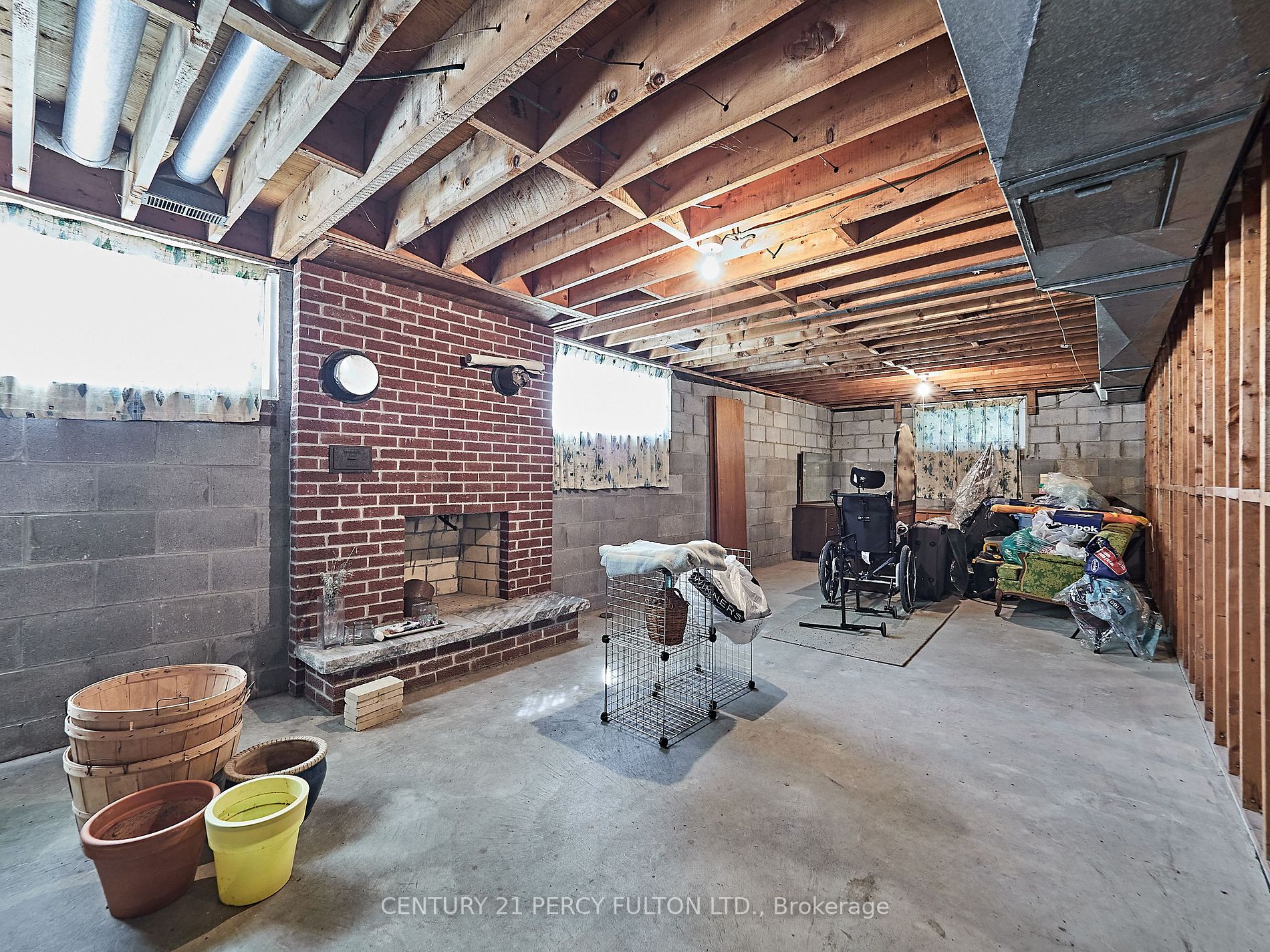 474 Taunton Road W