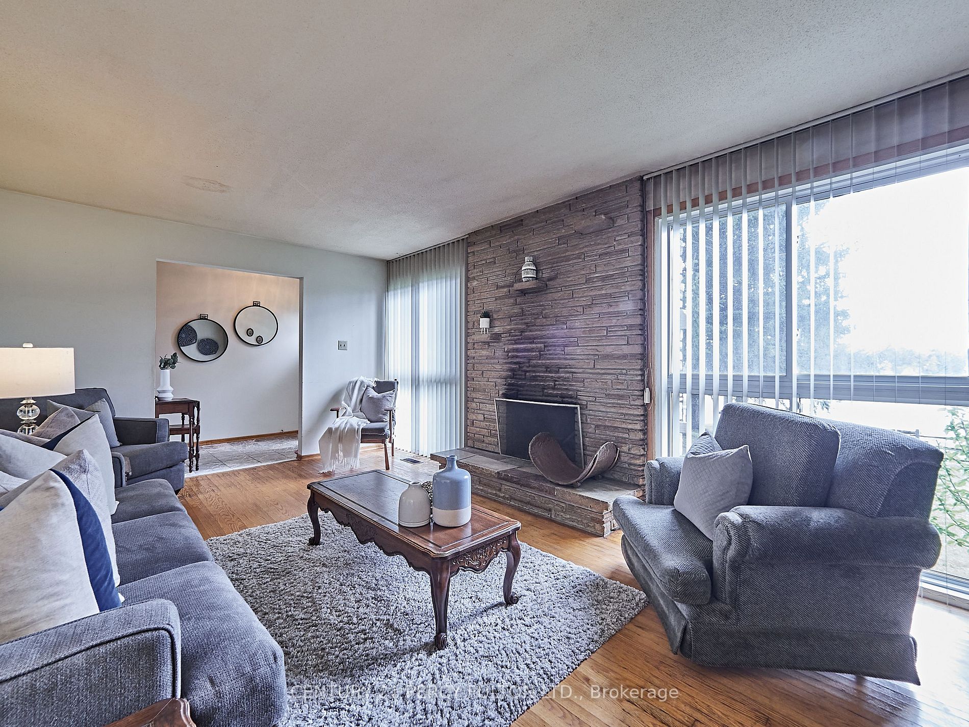 474 Taunton Road W