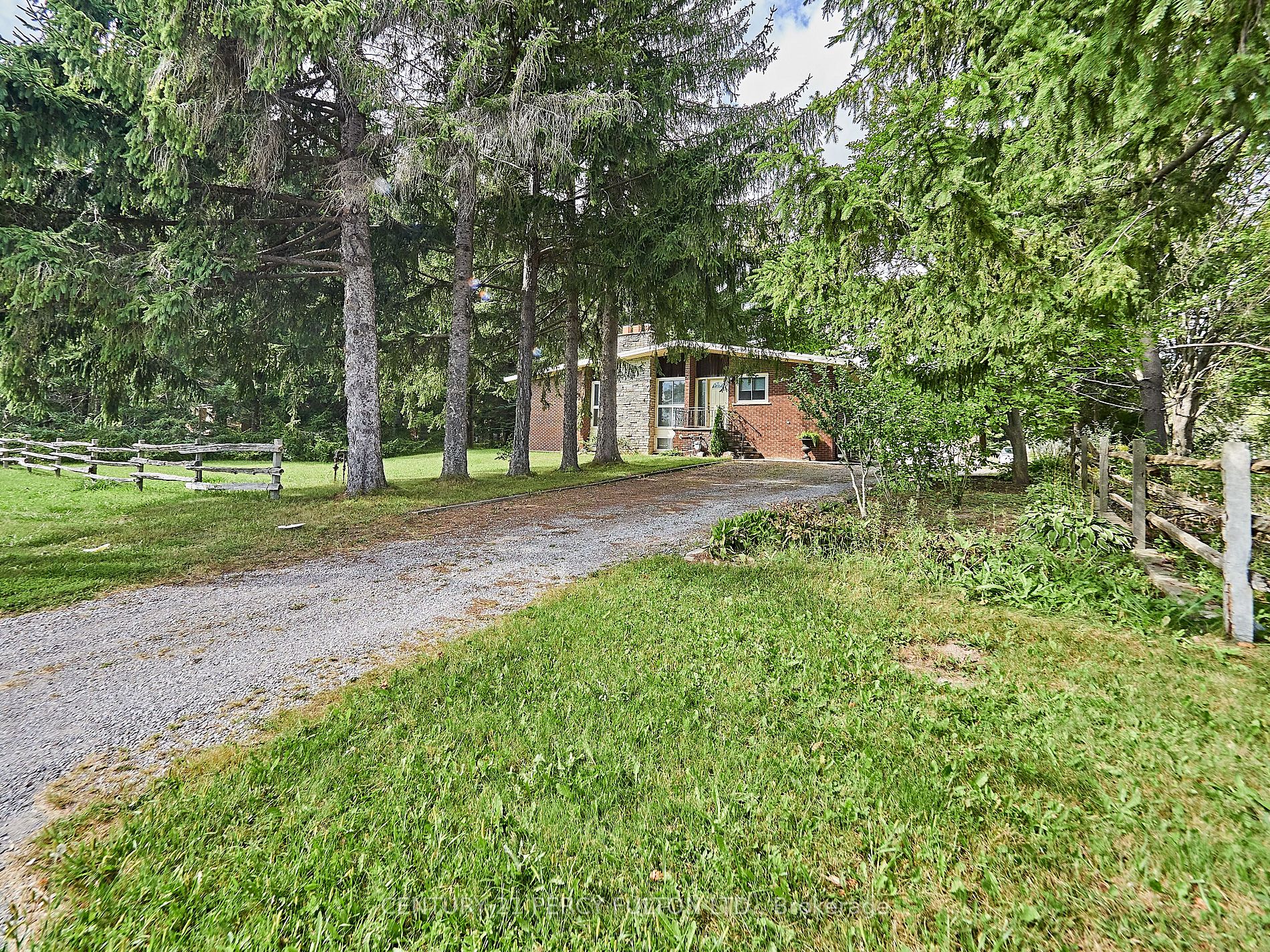 474 Taunton Road W