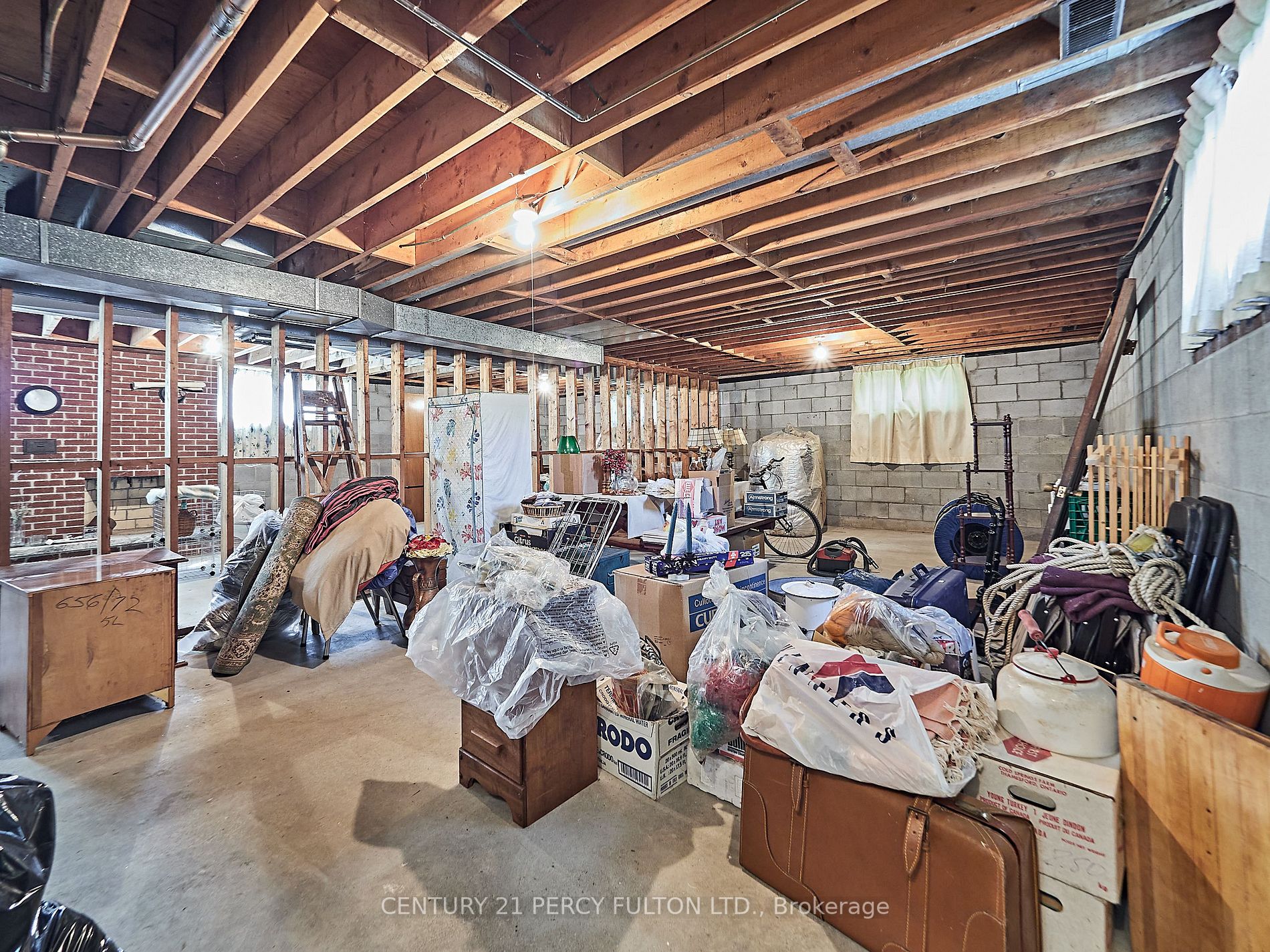 474 Taunton Road W