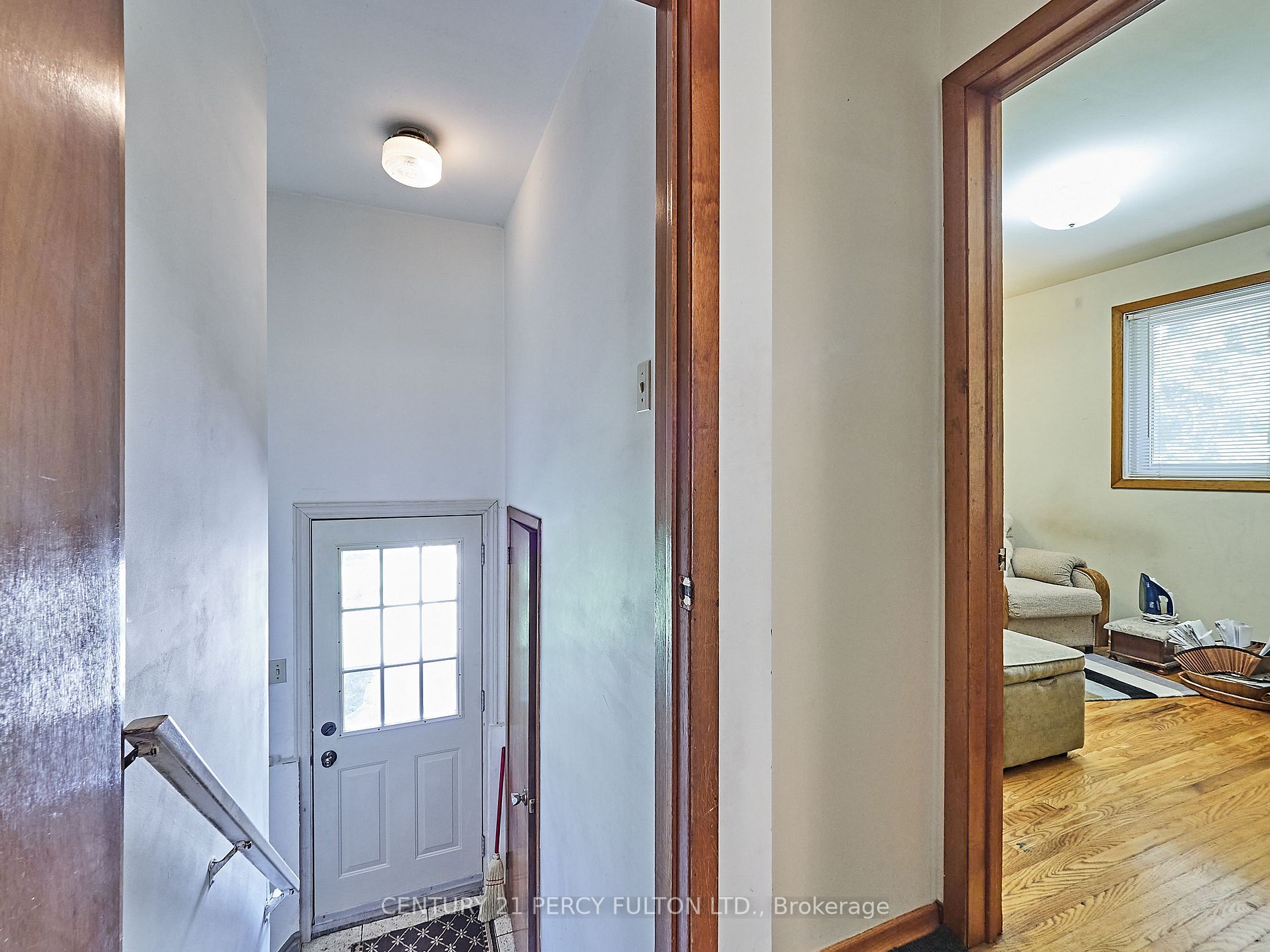 474 Taunton Road W