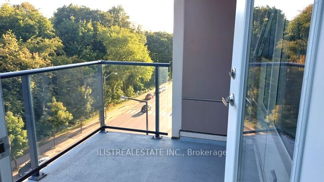 190 Borough Dr, #707