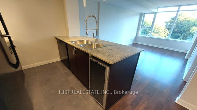 190 Borough Dr, #707