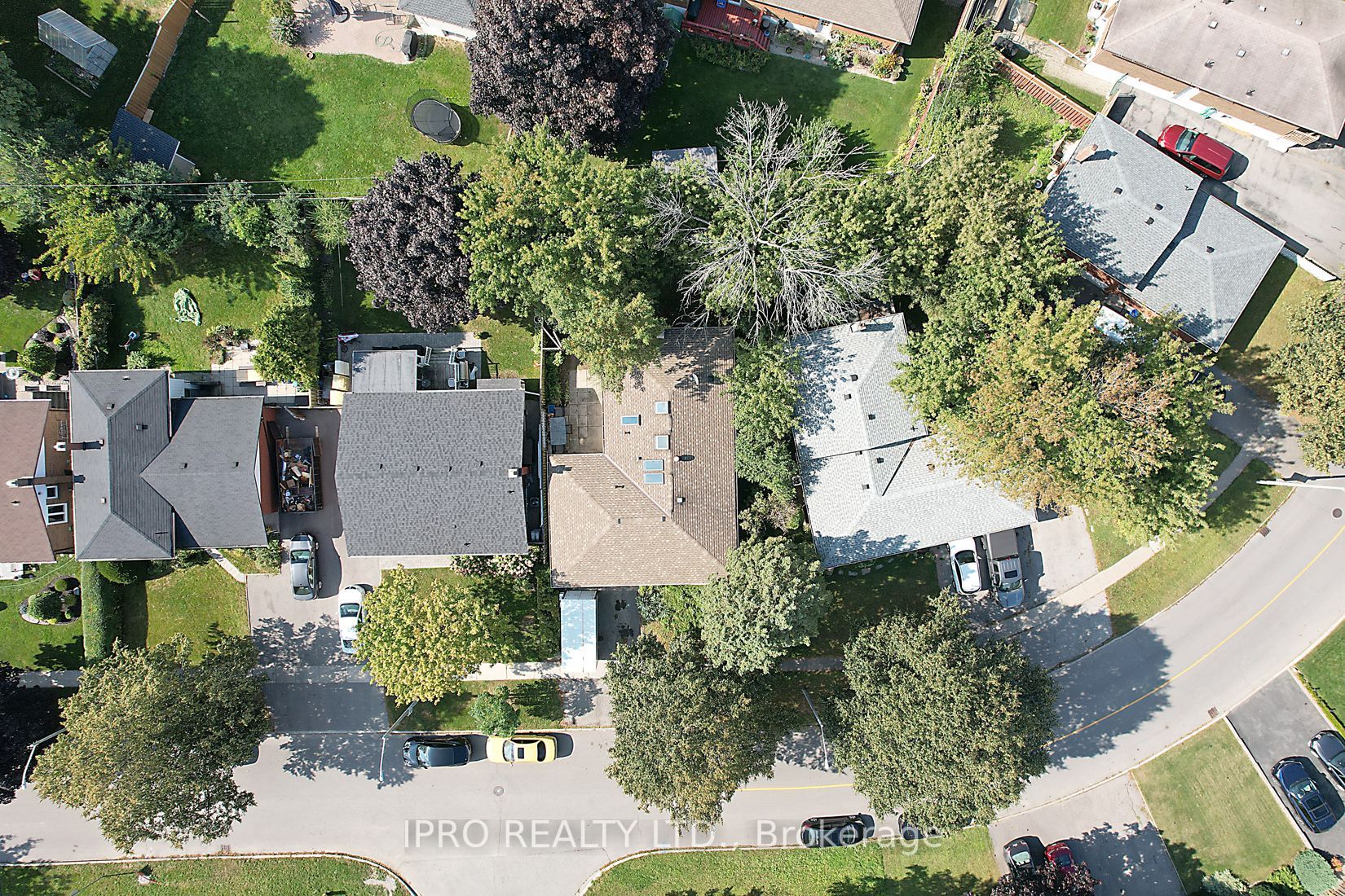 151 Clements Rd E
