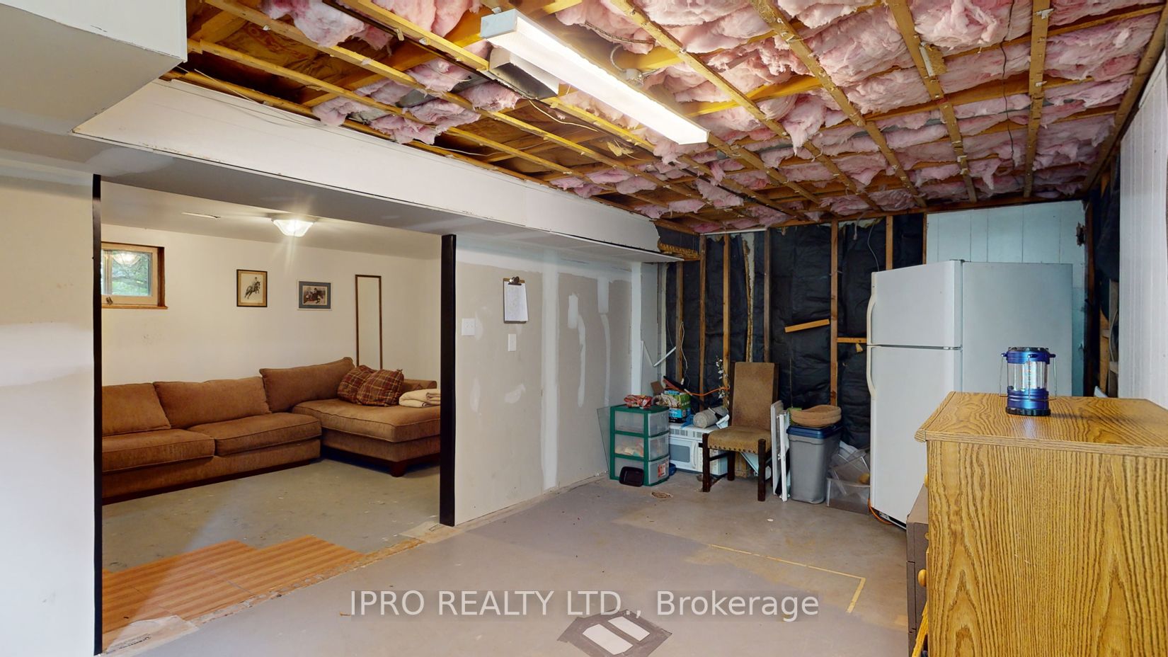 151 Clements Rd E