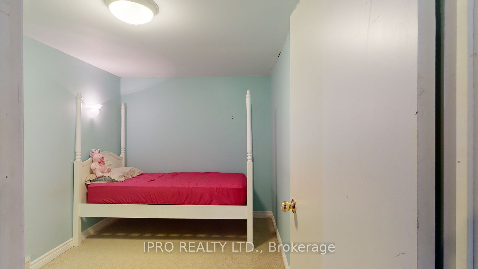 151 Clements Rd E