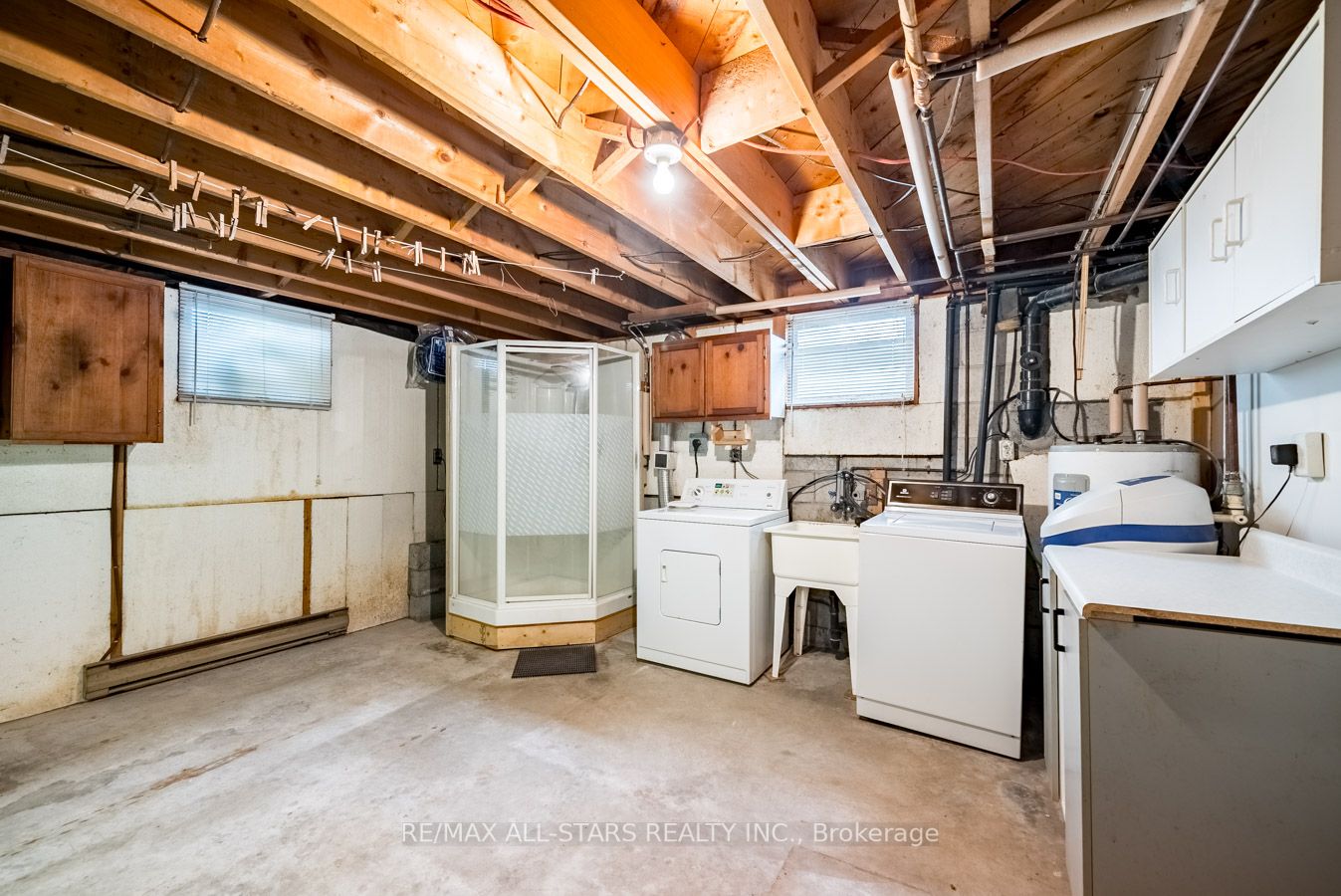 163 Summit Dr