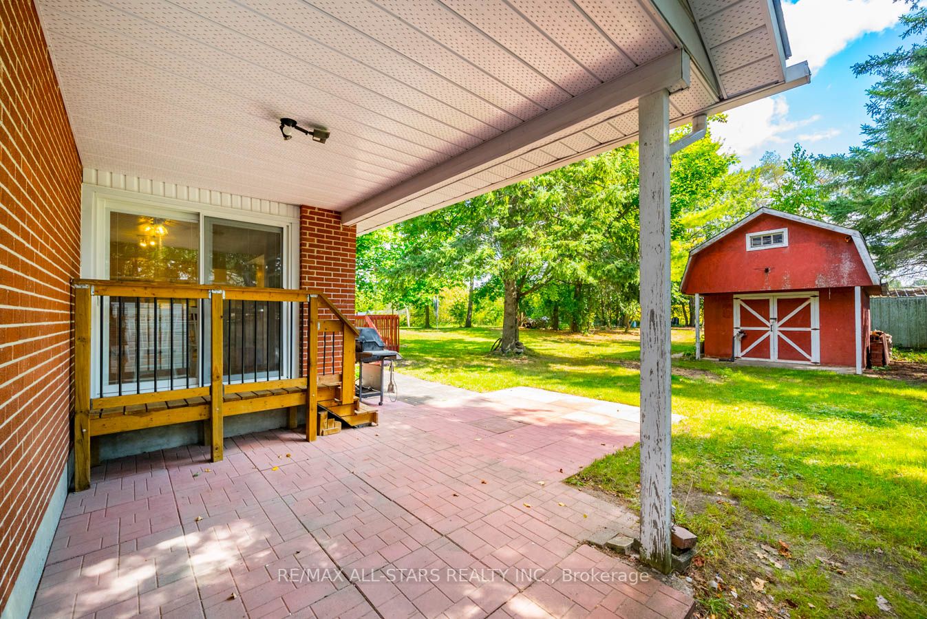 163 Summit Dr