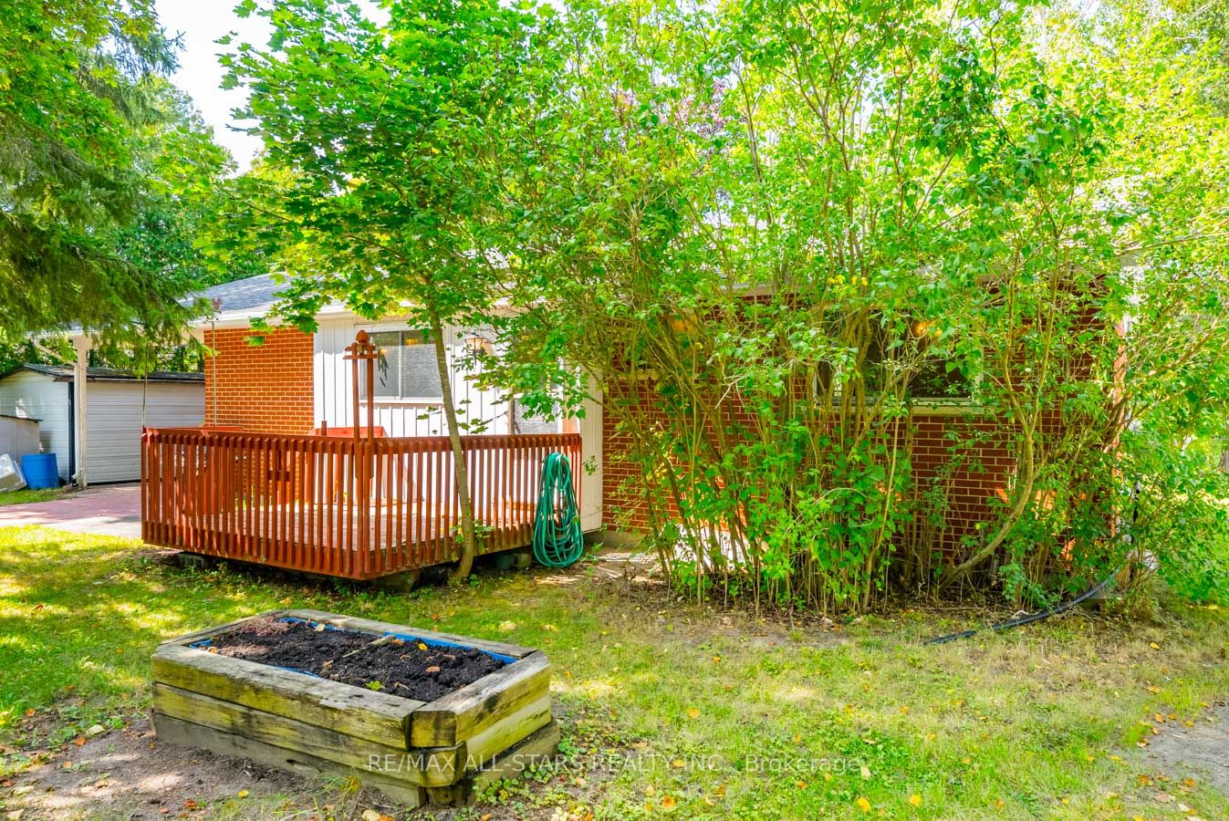 163 Summit Dr