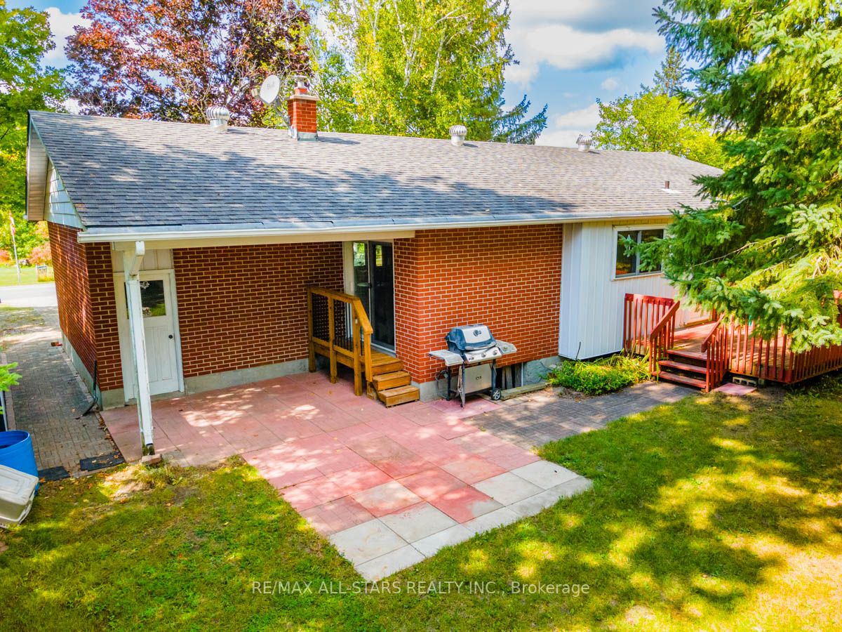 163 Summit Dr
