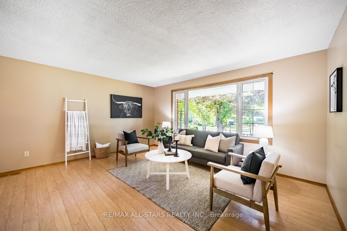 163 Summit Dr